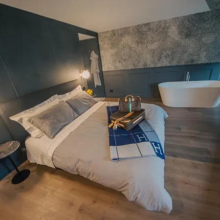 Domus Fonte Dei Leoni